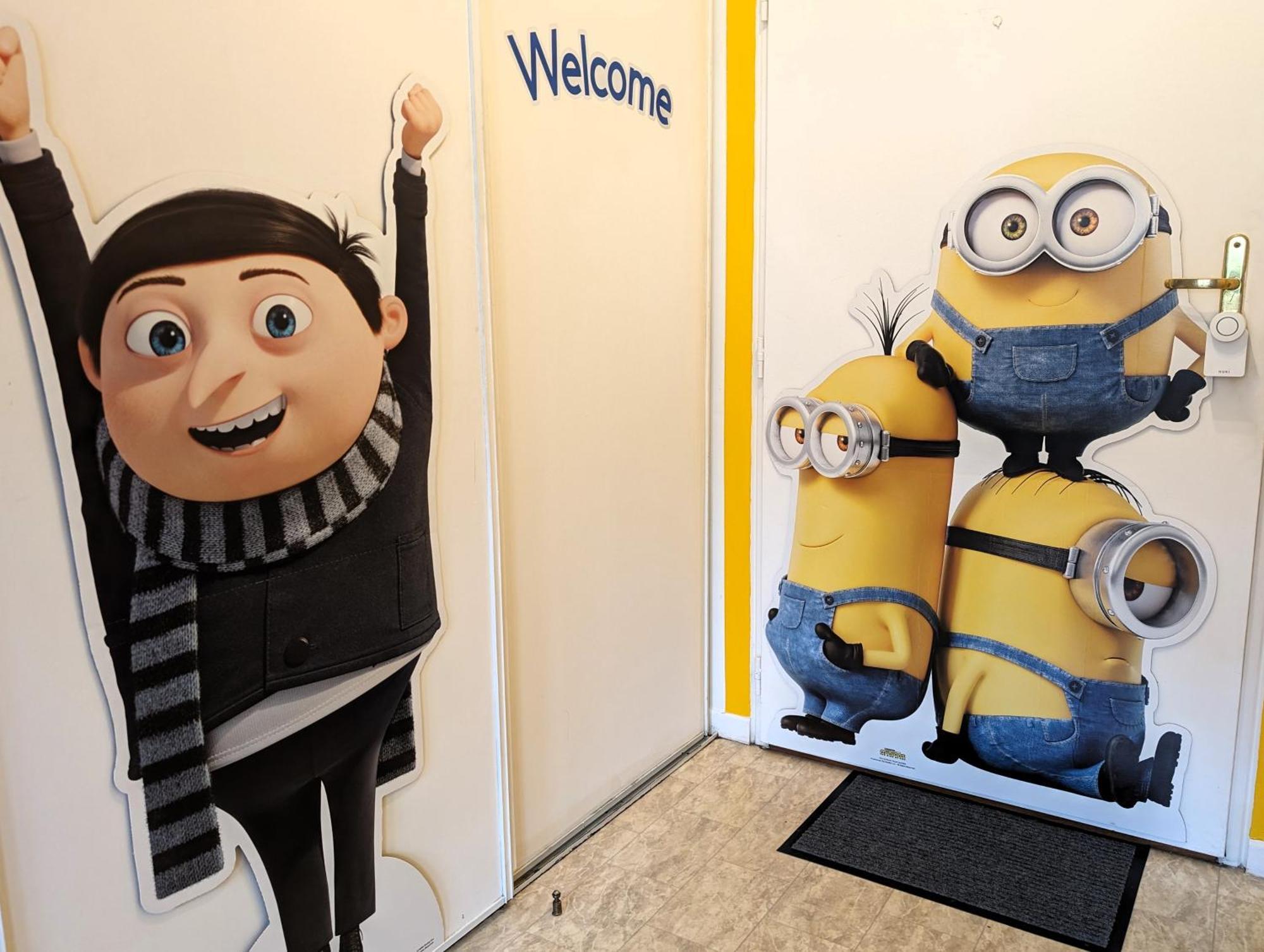 Le Repaire Des Minions - 10' Disney - Familial バイー・ロマンヴィリエ エクステリア 写真